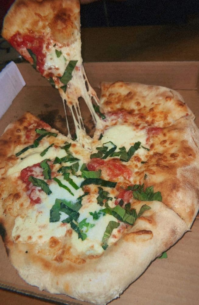 Red Oven Pizza Bakery