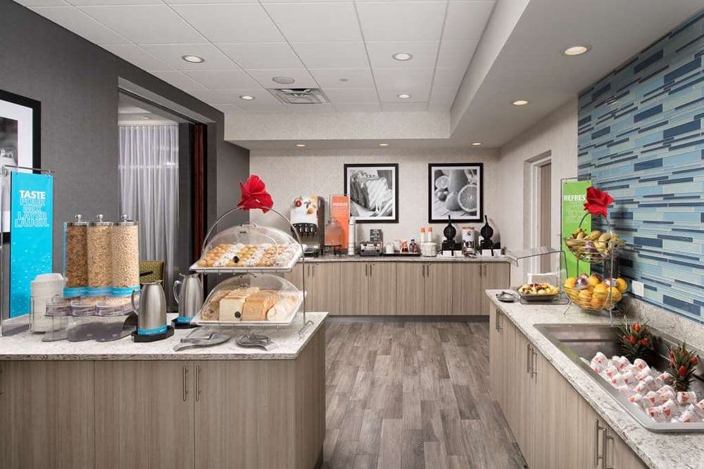 Hampton Inn Miami Airport East