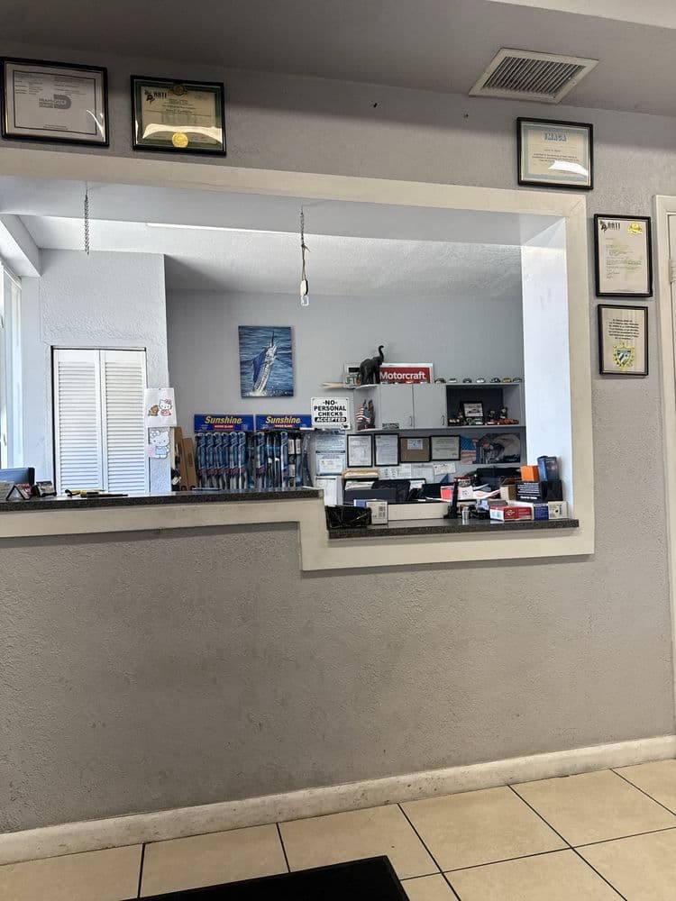 Manny's Auto Service