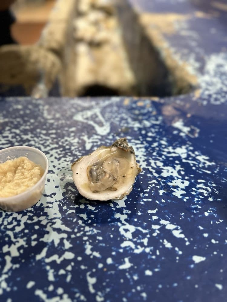 Lee And Ricks Oyster Bar