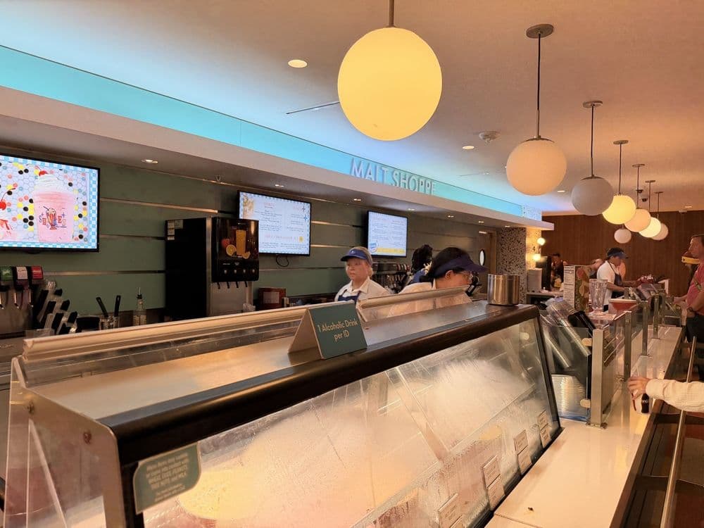 Shakes Malt Shoppe