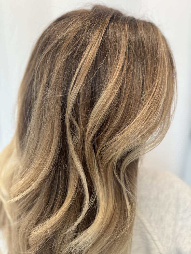 Stephanie Hebard Colorist/Stylist