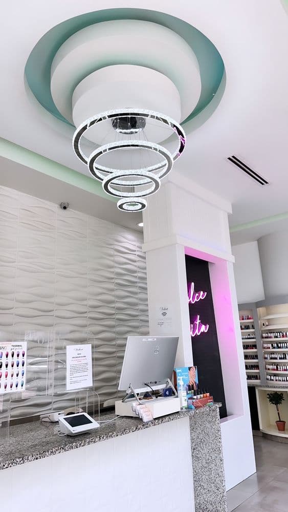 Velvet Nail Bar