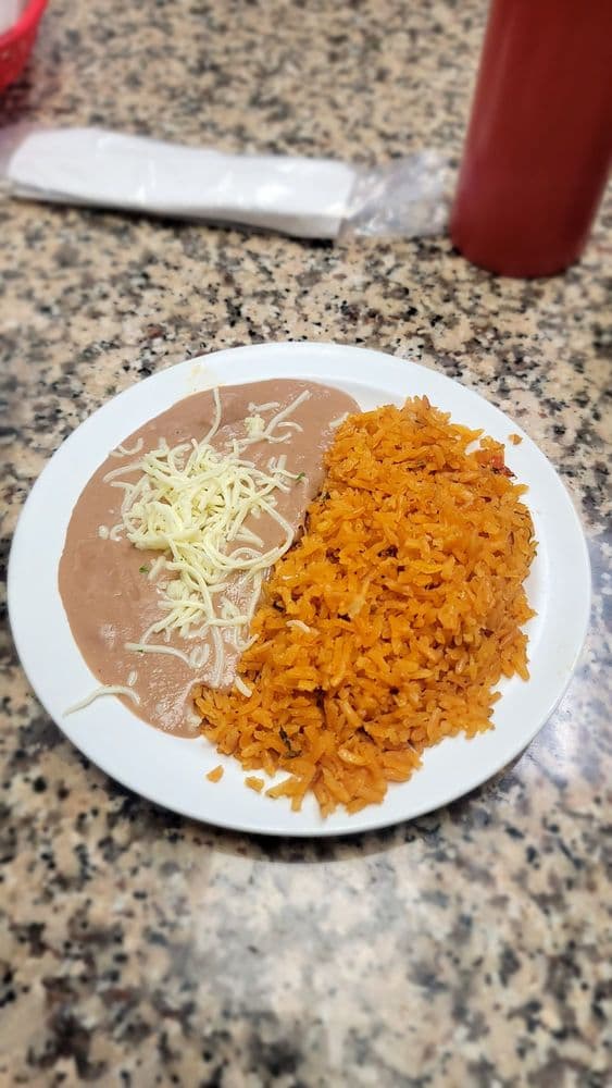 El Castillo Taqueria & Bakery