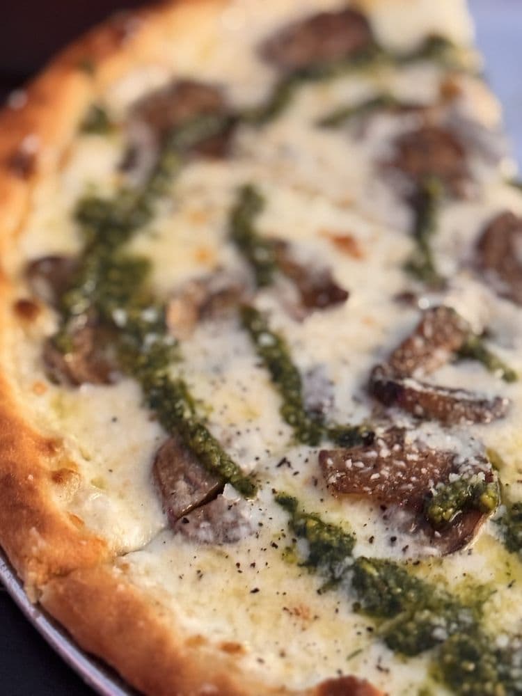 Perla's Pizza