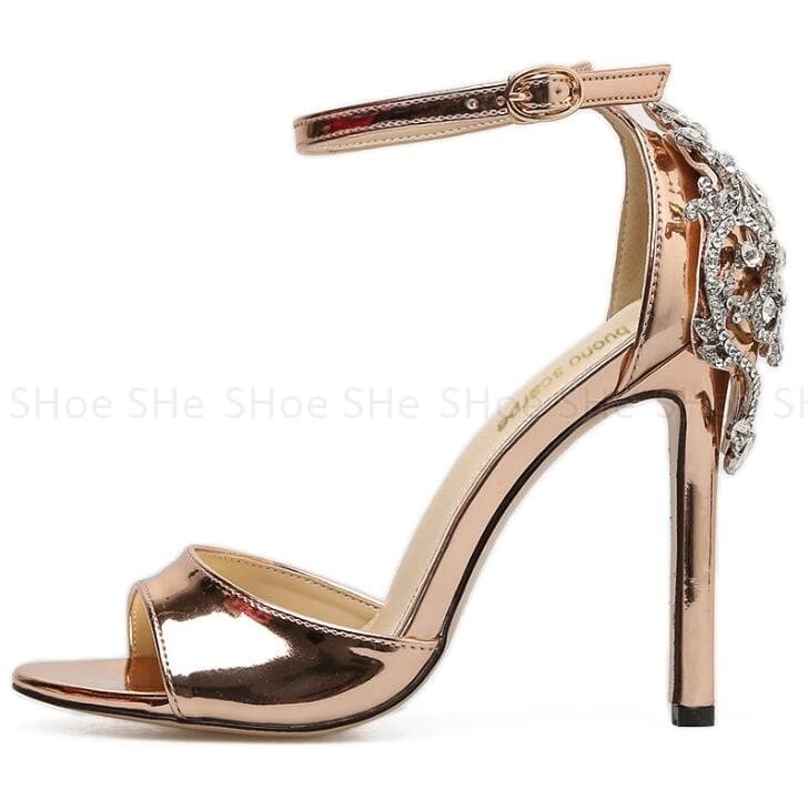 SHoe SHe