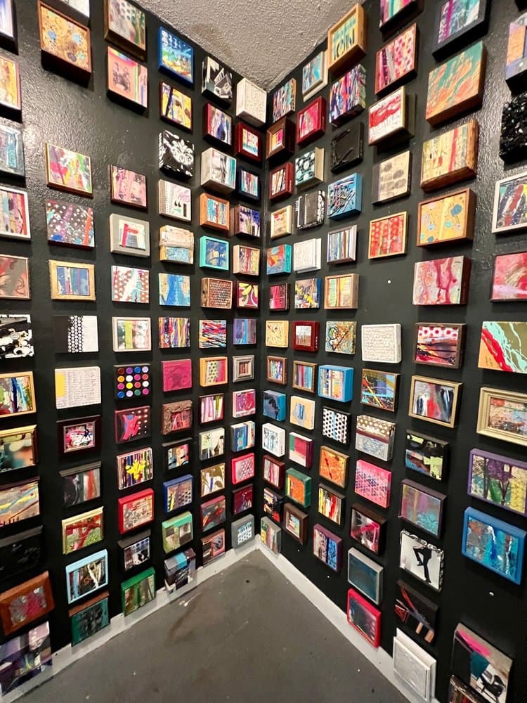 Feeling Art