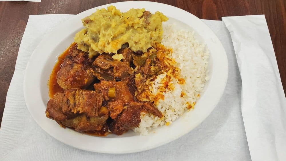 Latin Cafe & Mini Market
