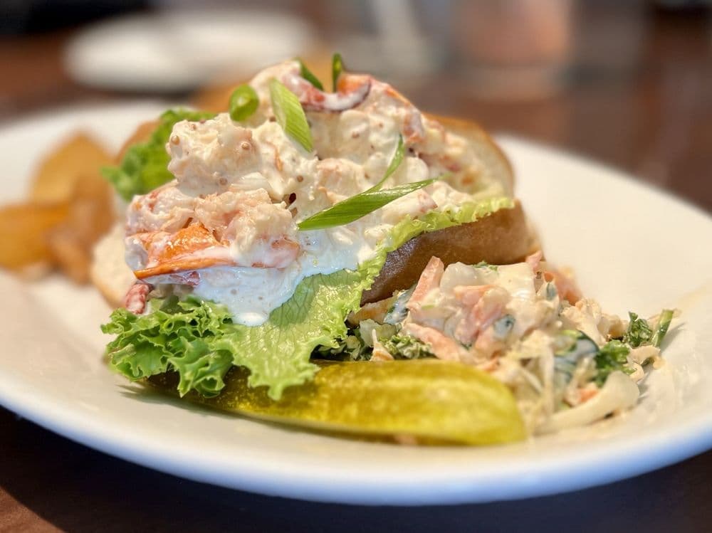 Lombard's Seafood Grille