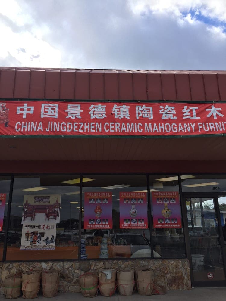 China Jingdezhen Ceramic and Furniture