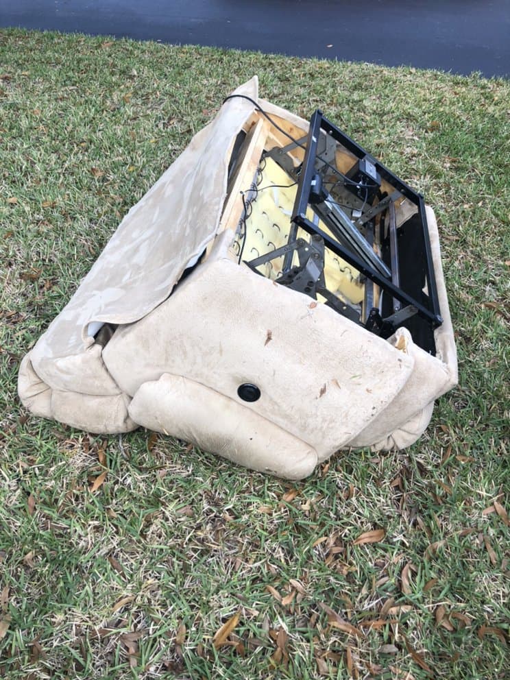 Farmhand Junk Hauling