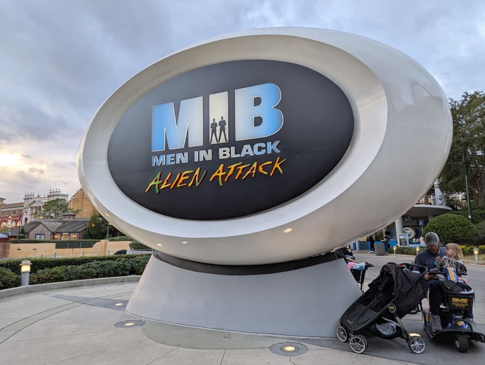 MEN IN BLACK Alien Attack