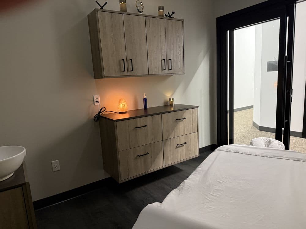 Aurelien Massage