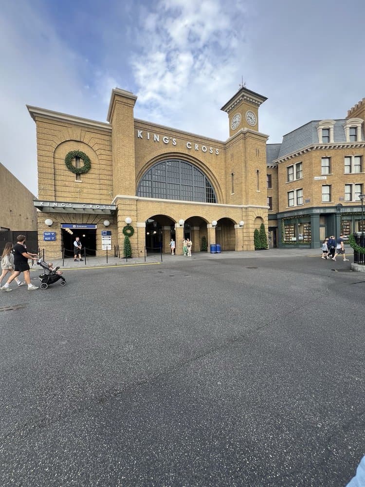 Hogwarts Express Hogsmeade Station