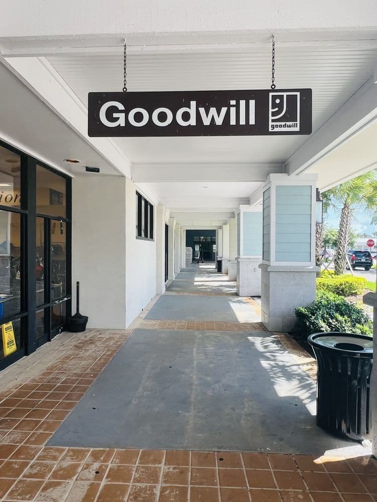 Goodwill Retail Store & Donation Center - Port St. Lucie East