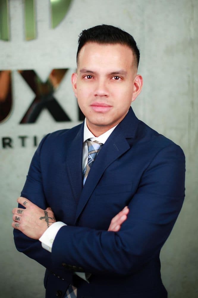 Carlos M Salinas