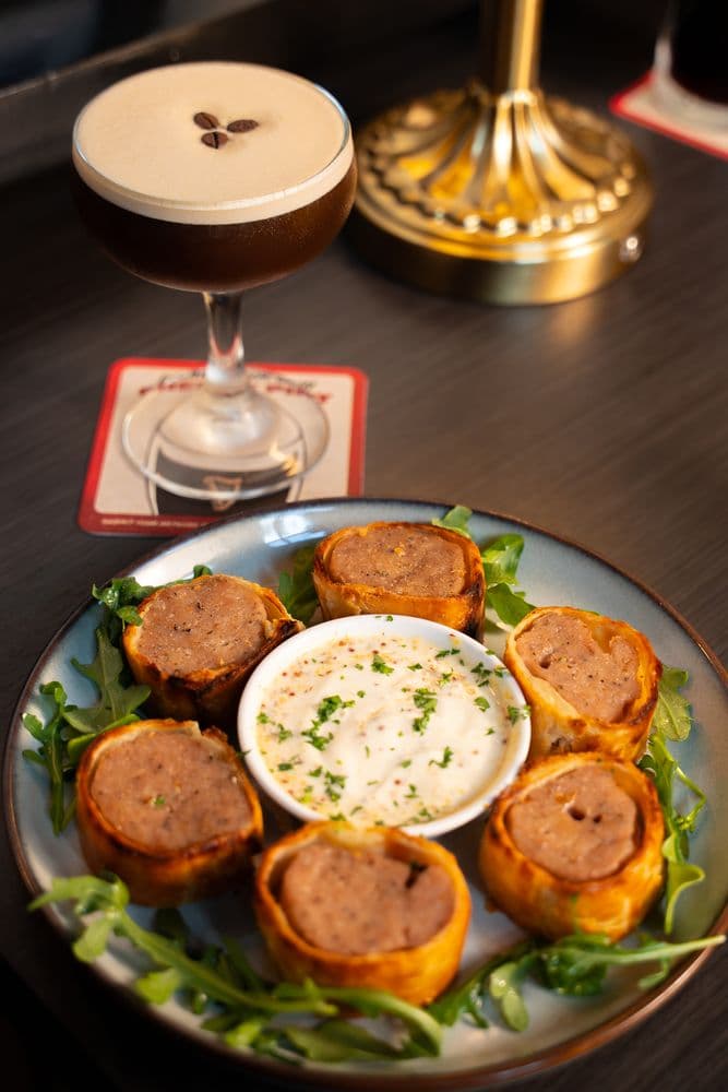 The Leinster | Irish Pub