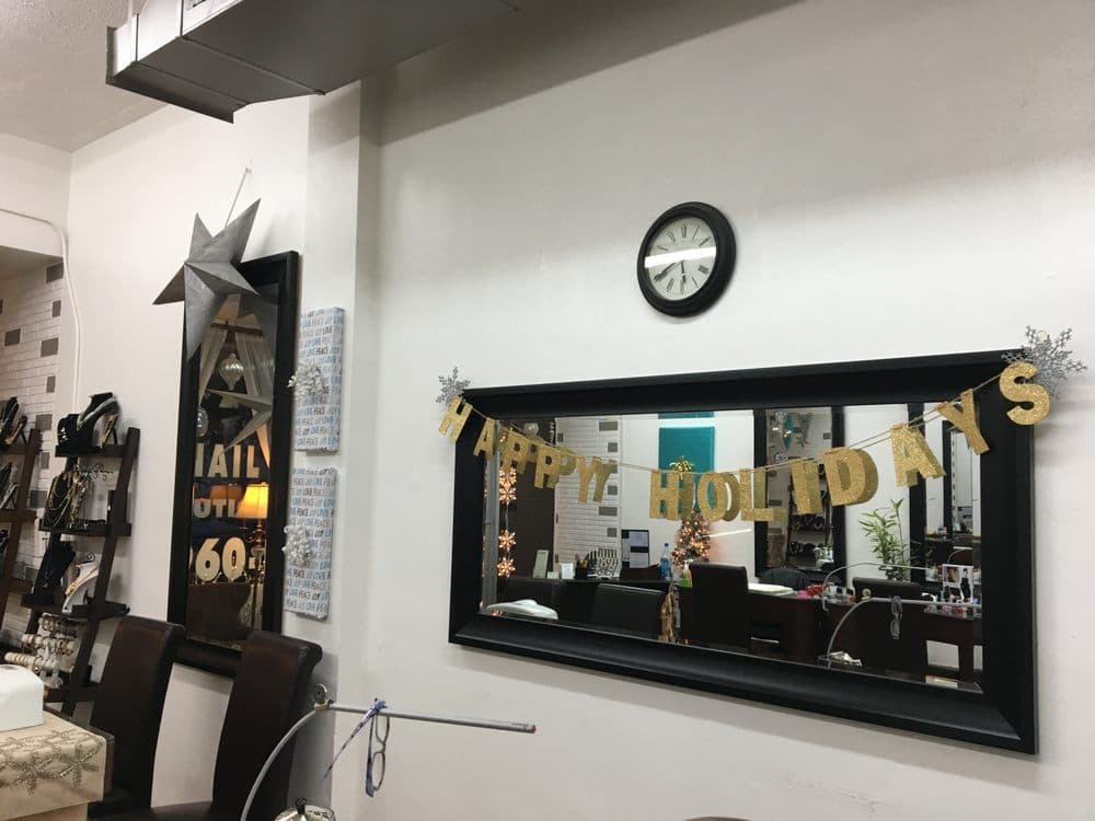 Suzy's Salon Boutique