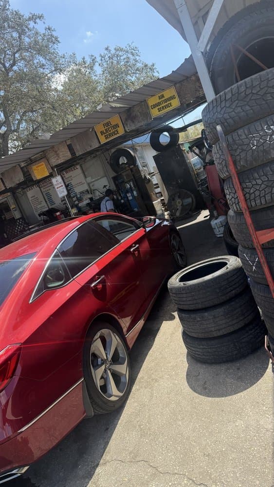 Smokey's Tires