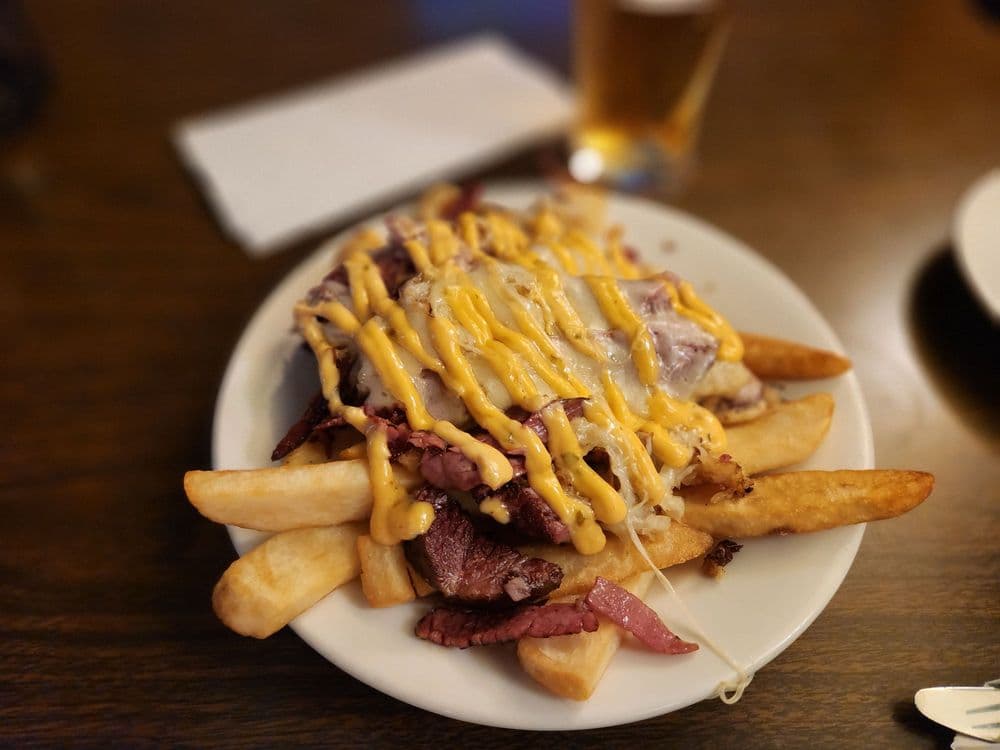 Harp & Celt Irish Pub & Restaurant