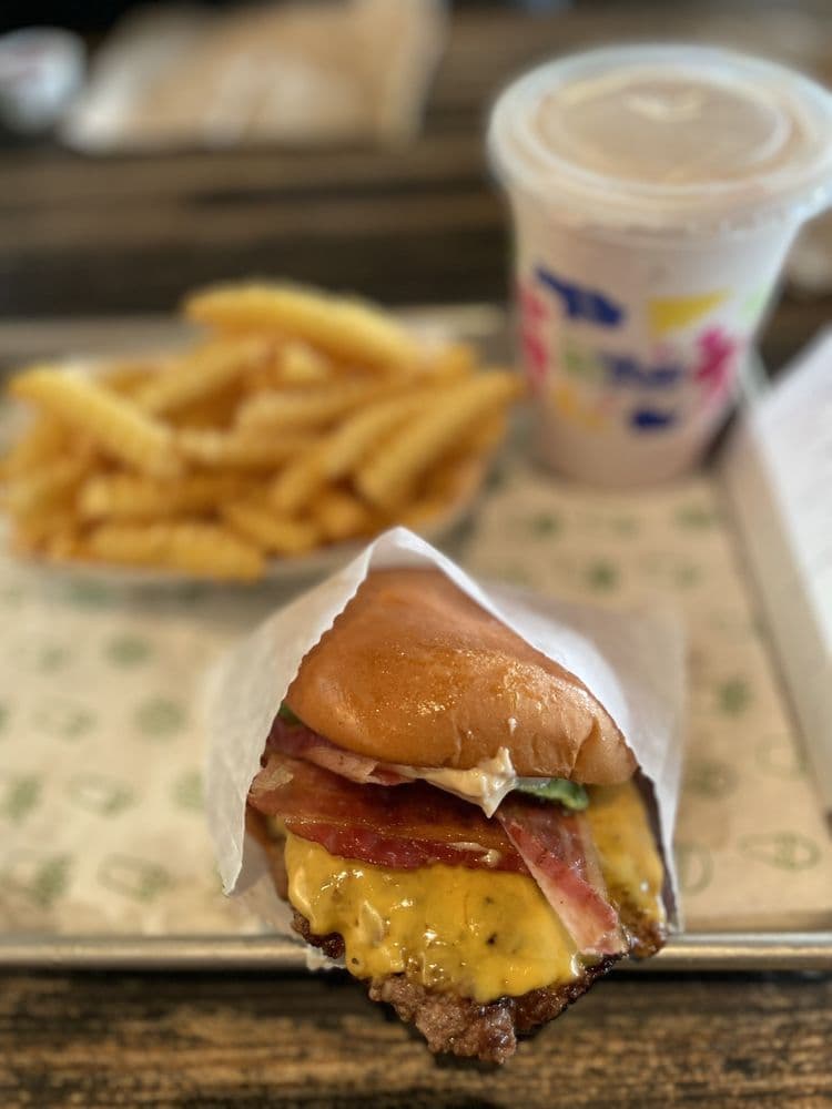 Shake Shack Winter Park