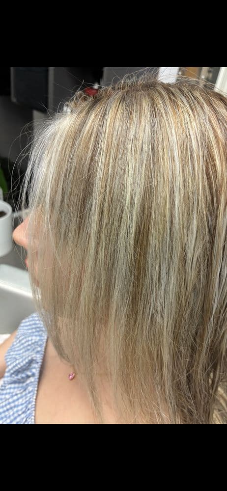 Ramona Reyes Salon