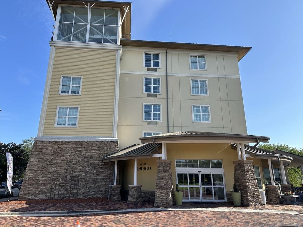 Hotel Indigo Jacksonville-Deerwood Park