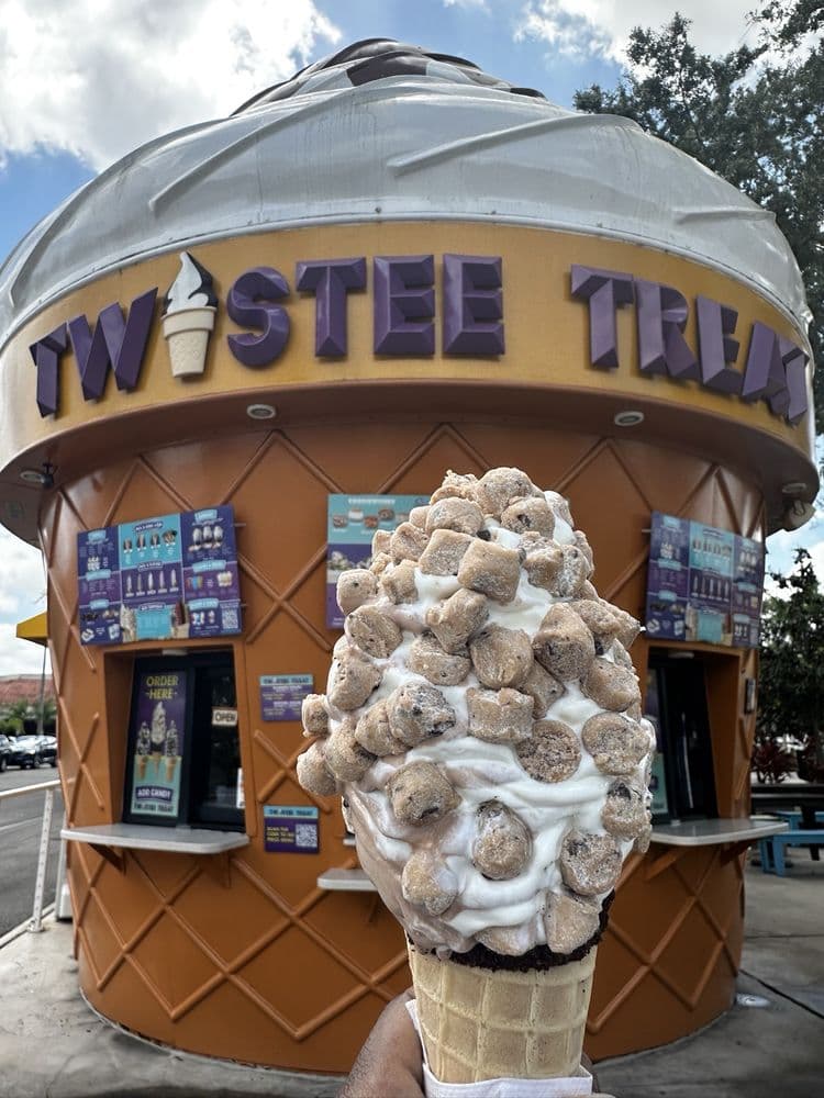 Twistee Treat - Curry Ford