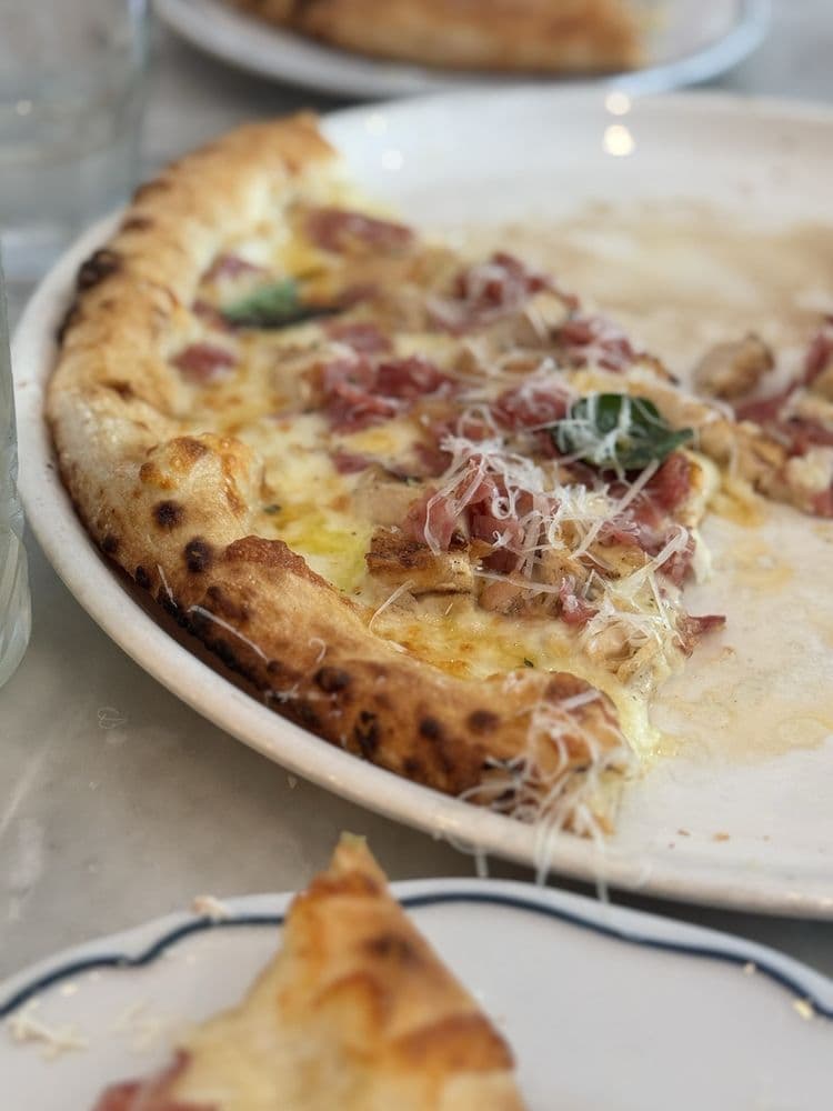 Lynora's Italian Restaurant
