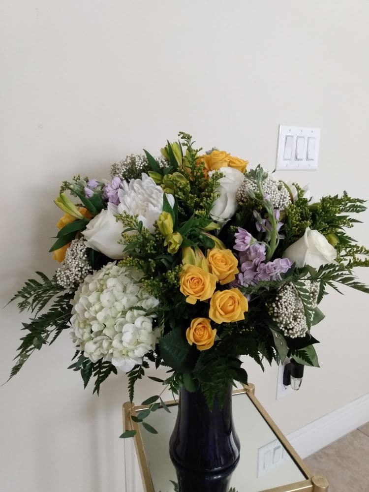 Majestic Flowers & Blooms