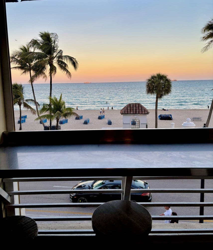 Las Olas Beach