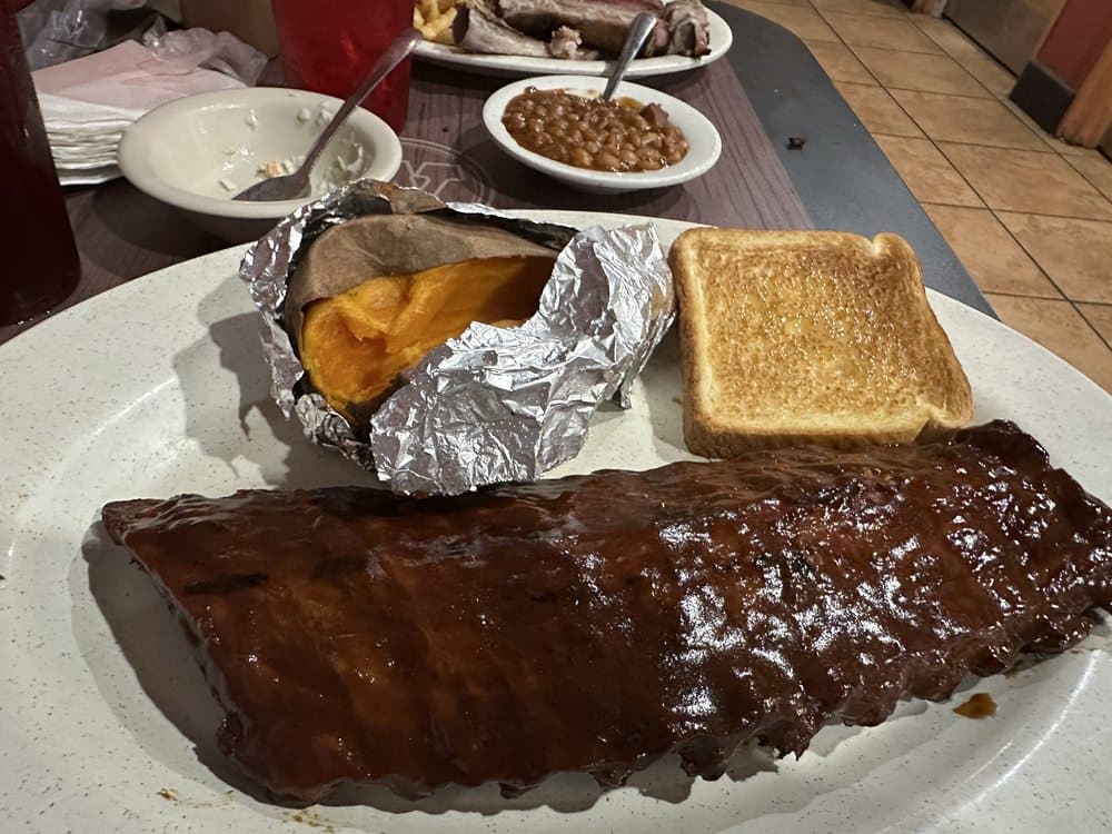 Woody's Bar-B-Q