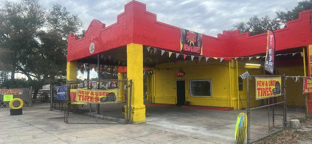 J&R Tire Shop