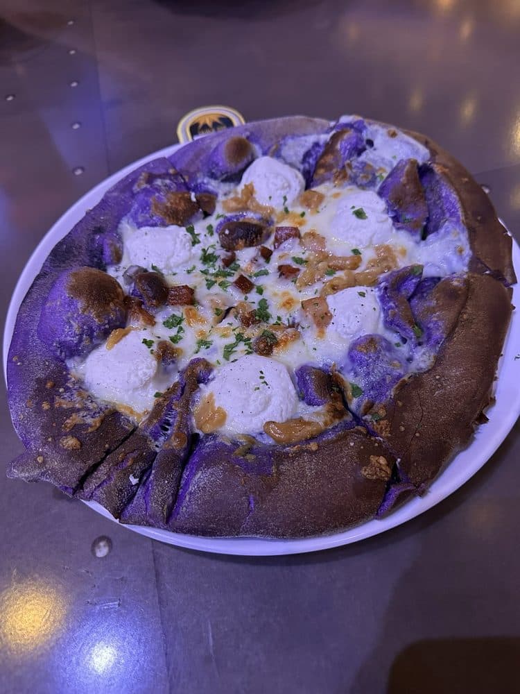 Pizza Moon