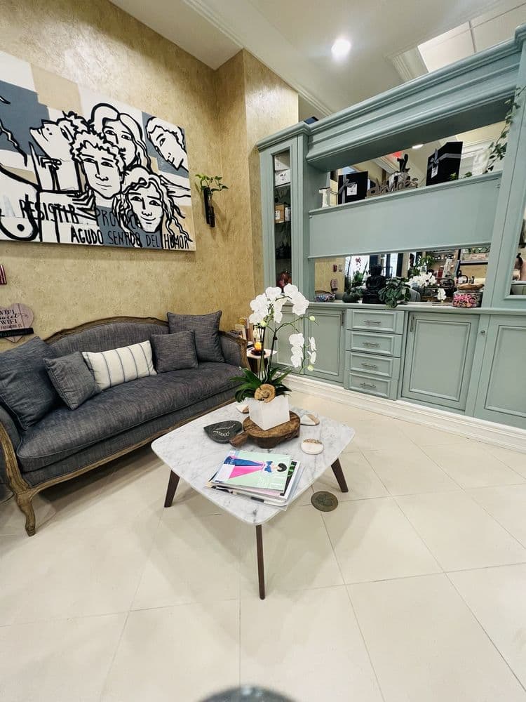 La Bella Salon