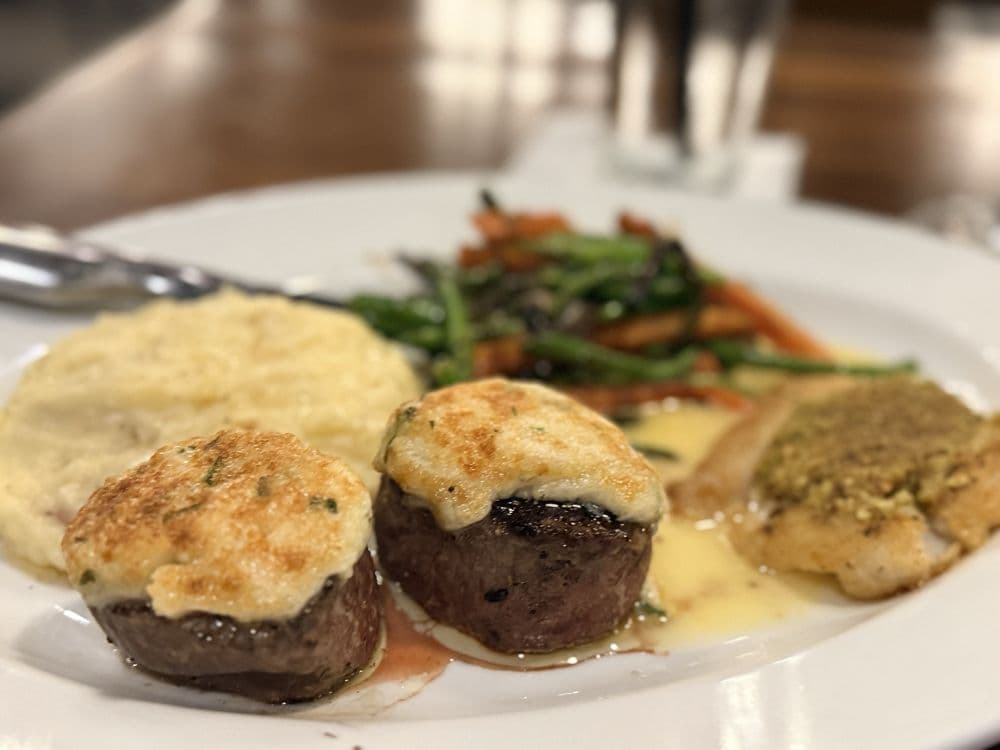 Cooper’s Hawk Winery & Restaurant