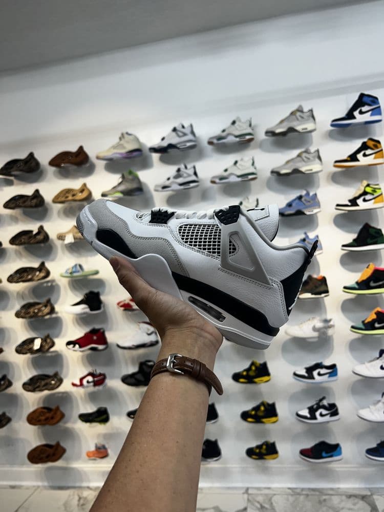 Lovely Kickz Boutique