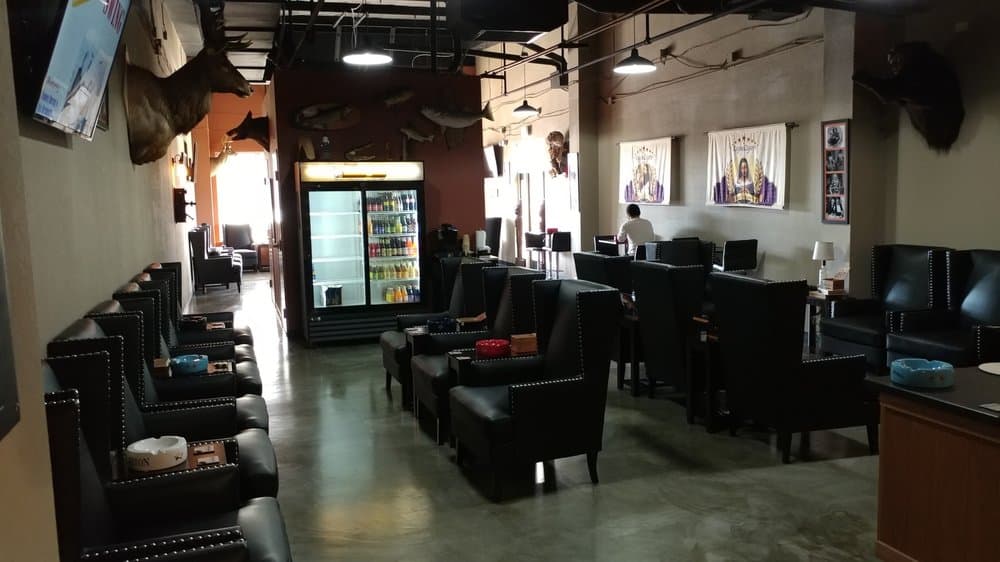 Jerry's Cigar Shop