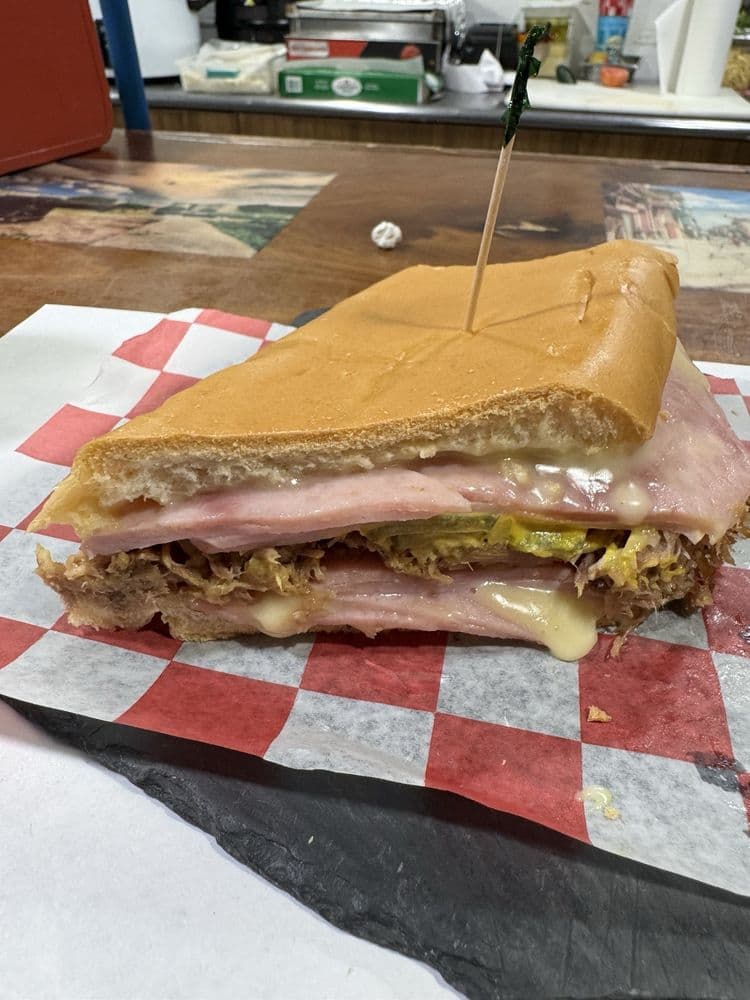 La Esquina Del Pan Con Bistec