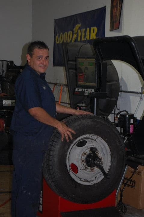 Paul's Tire Pros