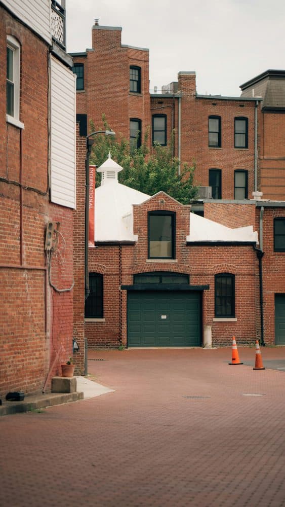 Tres Hombres Garage Door