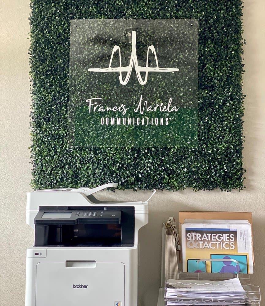 Francis Mariela Communications