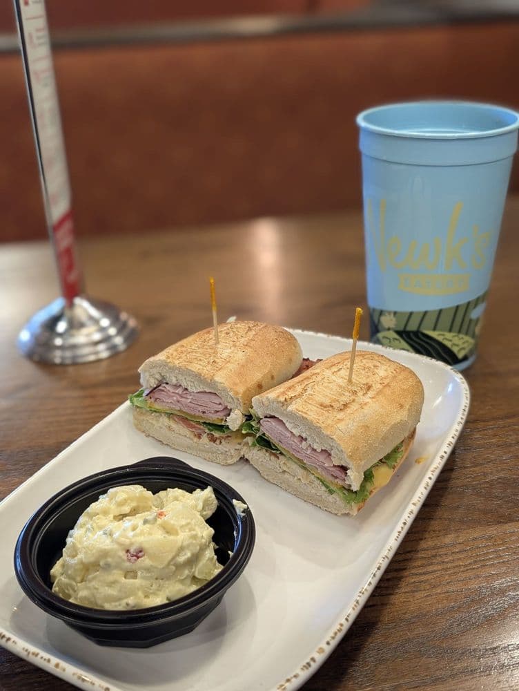 Newk's Eatery