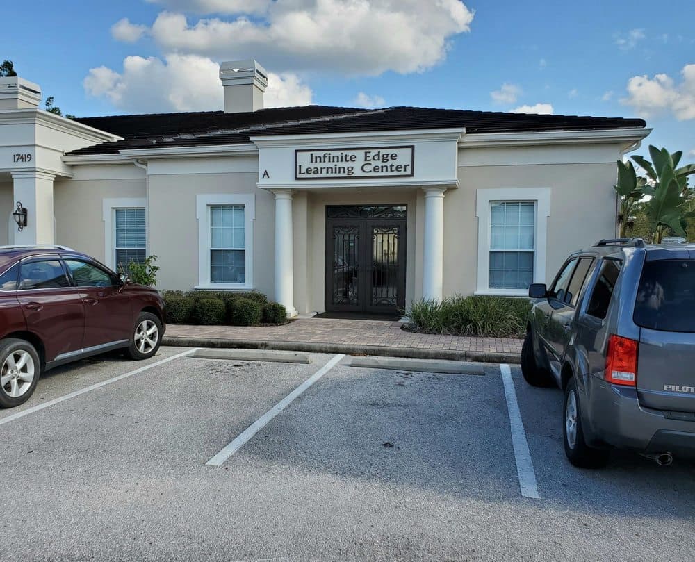 Infinite Edge Learning Center