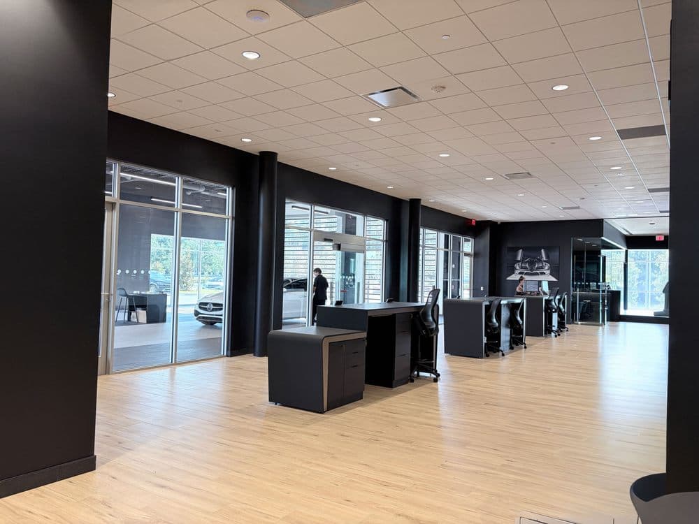 Mercedes-Benz Service Center