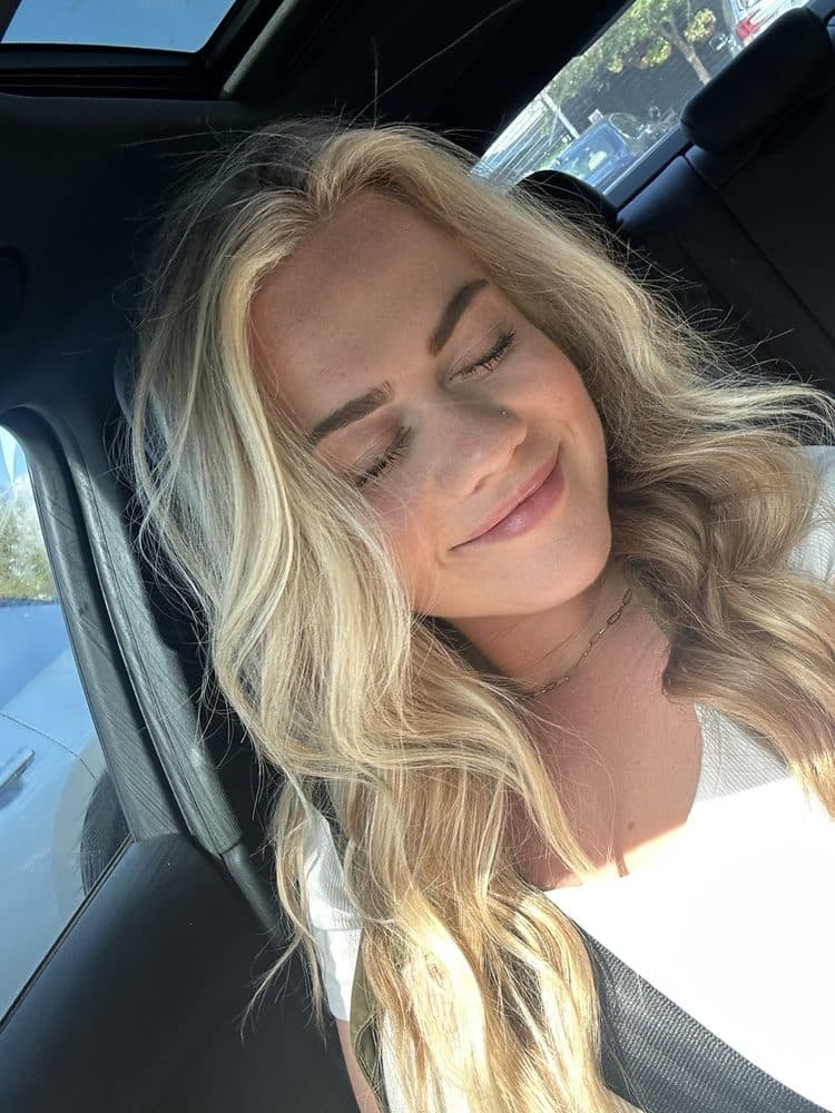 Olivia Poppy Salon