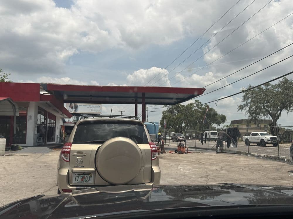 D and S Hand Carwash and Detail Center