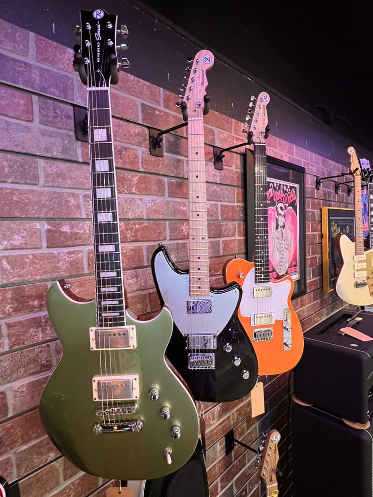 AMP'd Guitar Den