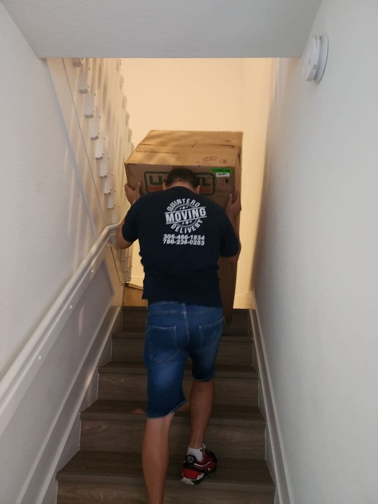 Quintero Delivery & Moving