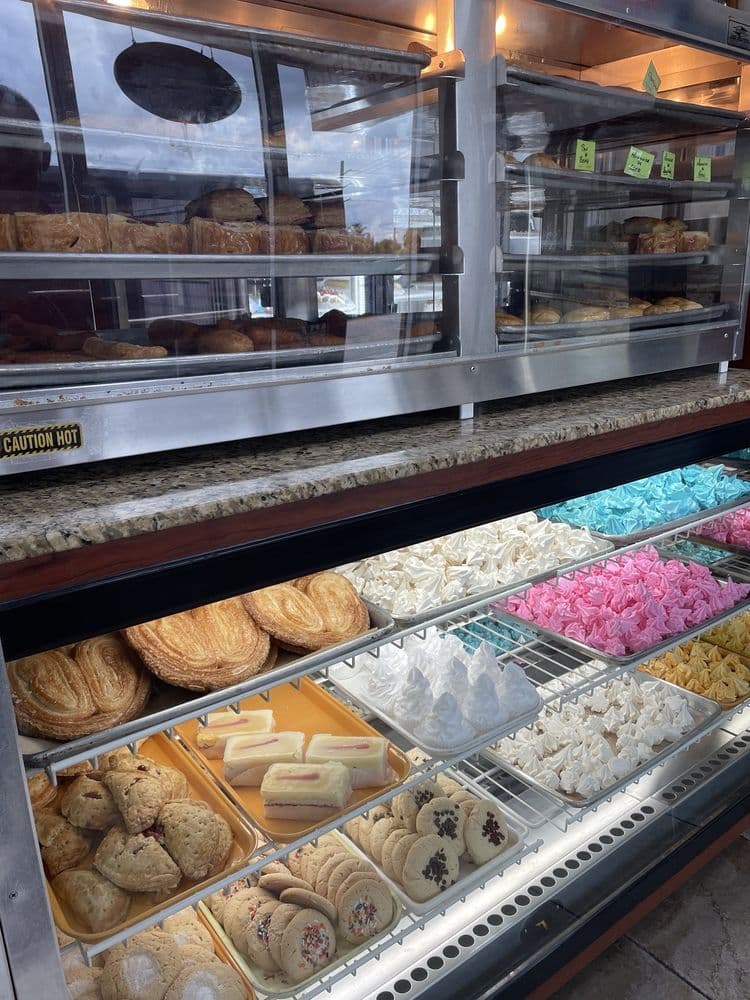 El Gallito Bakery